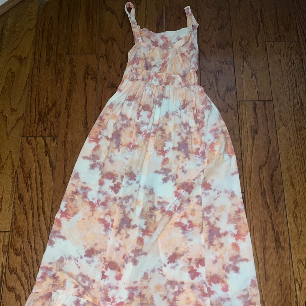 Cute dress 😍 new condition worn not once, just cleaning out closet!